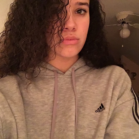 Profile Picture of Peyton Harvey (@pharvey713) on Poshmark