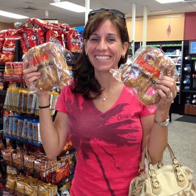 Profile Picture of Leah Hess (@leahhess1) on Twitter