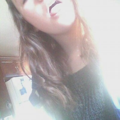Profile Picture of Julia Paradis (@Juliamparadis) on Twitter