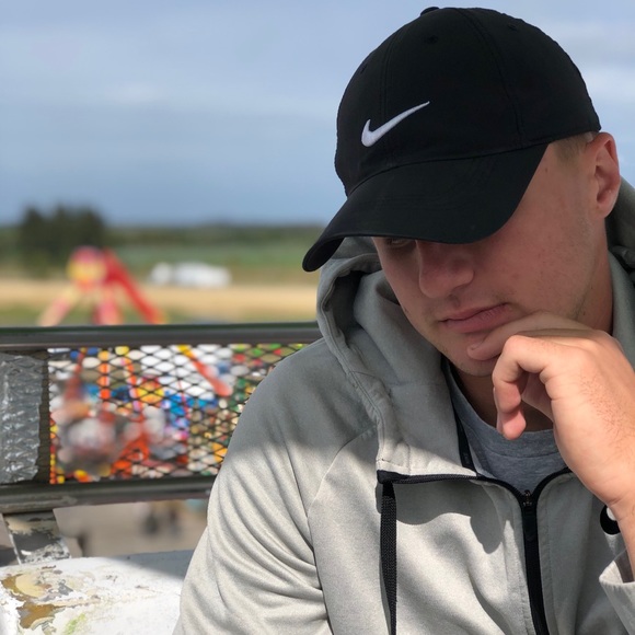 Profile Picture of Will Picchiarini (@wilpic20) on Poshmark