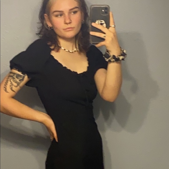 Profile Picture of Shannon Casson (@whorethehell) on Poshmark