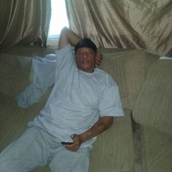 Profile Picture of Vince Davidson (@vince_davidson) on Poshmark