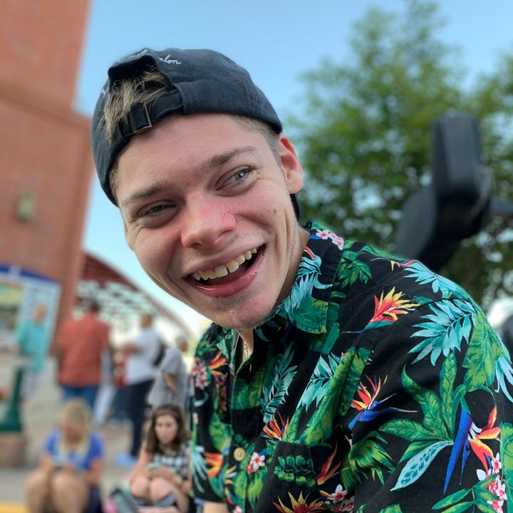 Profile Picture of   tower is jonny's 21st... (@jonnyriblet) on Tiktok