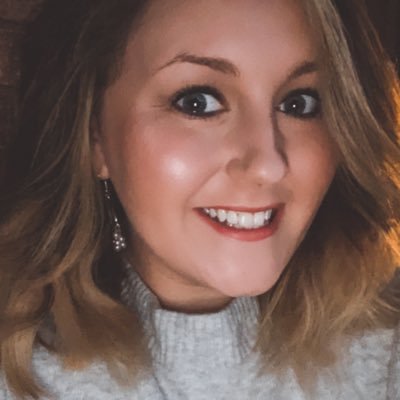 Profile Picture of 𝓪𝓶𝓫𝓮𝓻  🌻 (@AmberTay28) on Twitter