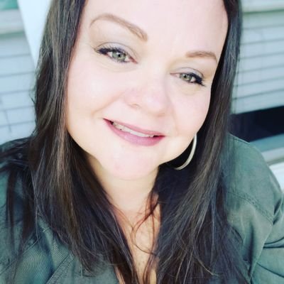 Profile Picture of Melinda Buck (@forevabuck) on Twitter
