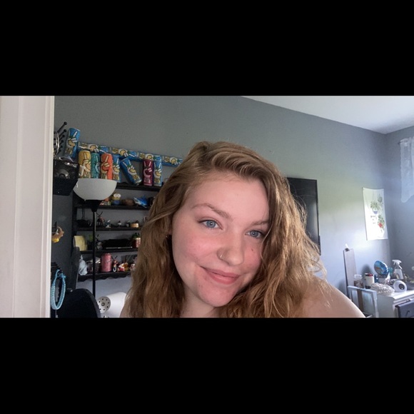 Profile Picture of Shae Terk (@shae_terk) on Poshmark