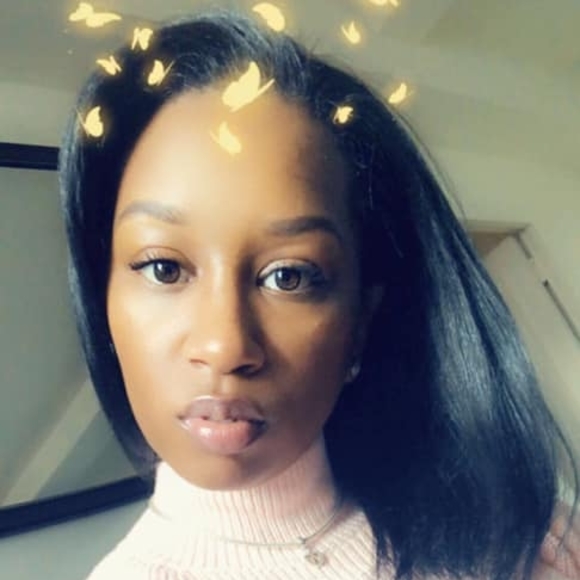 Profile Picture of Christina Veney (@chrissybae) on Poshmark