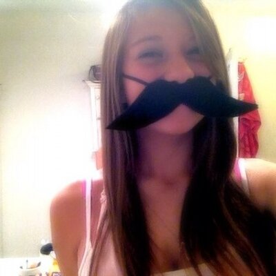 Profile Picture of Robin Fowler (@robinlovesfood) on Twitter