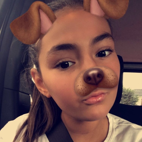 Profile Picture of Nicole Prats (@nikki_567) on Poshmark