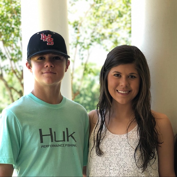 Profile Picture of Emmaline Hughes (@emmalinehughes) on Poshmark