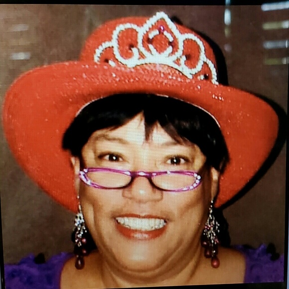 Profile Photo of Deborah Atkins (@debkins346) on Poshmark