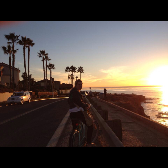 Profile Picture of Amy Roubian (@amyr2610) on Poshmark