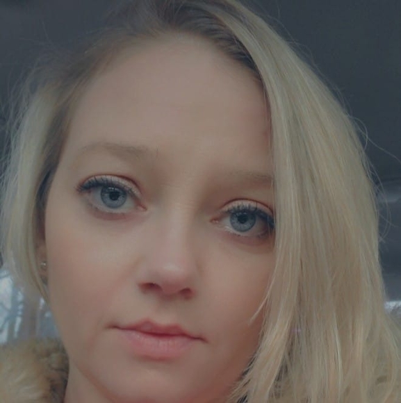 Profile Picture of Ashley Adkins (@ashleyadkins) on Poshmark