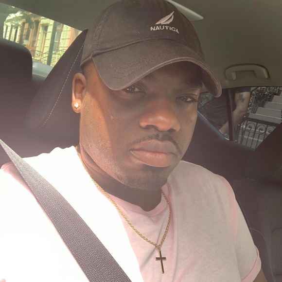 Profile Picture of Raymond Sackey (@nerdboyneutron) on Poshmark