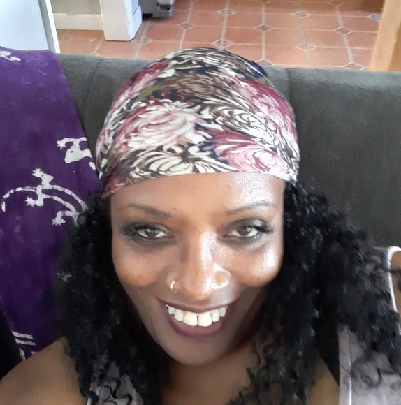 Profile Picture of Paula English (@psychorn357) on Poshmark