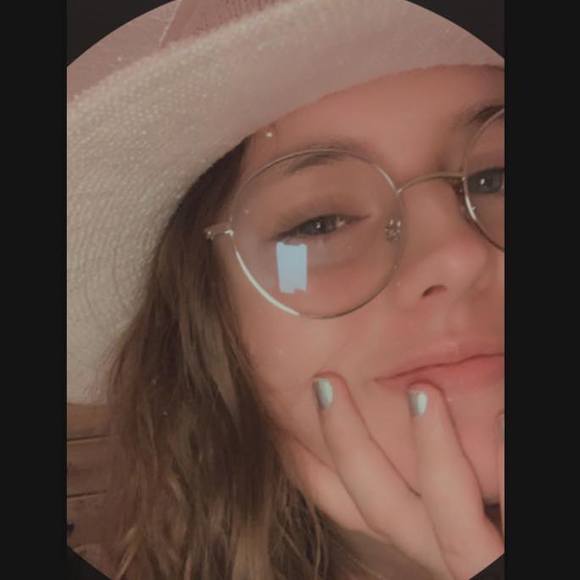 Profile Picture of Jasmine Daniels (@jasminedanie730) on Poshmark