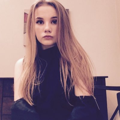 Profile Picture of •Eloise_Bell• (@EloiseB27345654) on Twitter