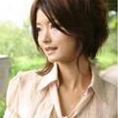 Profile Picture of JoanCusack HENRY (@JoanCusackHENRY) on Twitter
