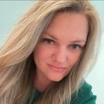 Profile Picture of Aimee Ray Fletcher (@aimeerayfletcher) on Instagram
