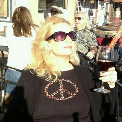 Profile Picture of Paige Lutes Brigham (@thedivaengineer) on Twitter