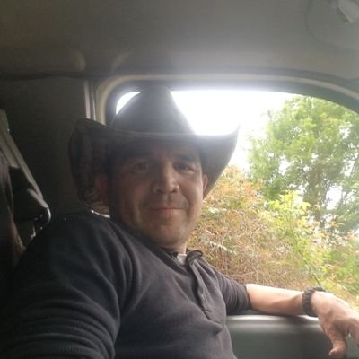 Profile Picture of Steven D. Robles (@Steven55706474) on Twitter