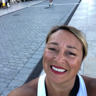 Profile Picture of JOANNE PERRON (@JOANNEPERRON276) on Twitter