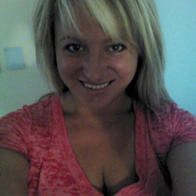 Profile Picture of Carly McWilliams (@carlyashton12) on Twitter