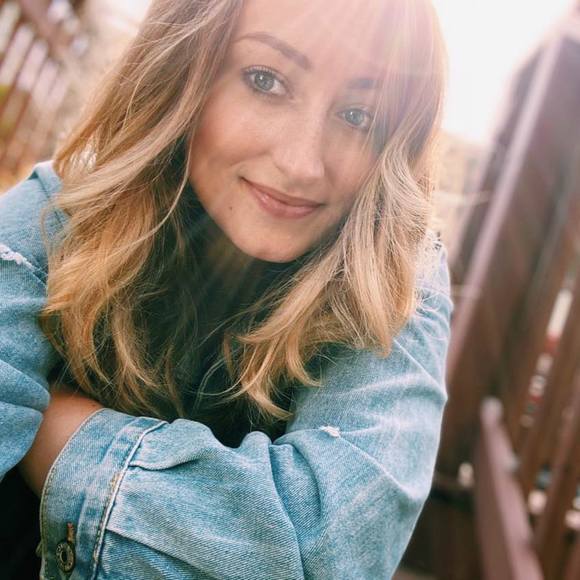 Profile Picture of Andrea Link (@andrealink5) on Poshmark