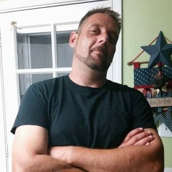 Profile Picture of Christopher Hardiman (@christopherh344) on Poshmark