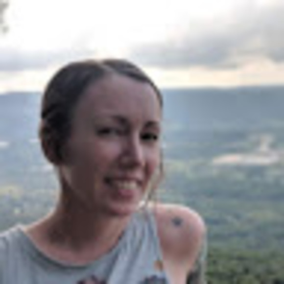 Profile Picture of Shelly Dowlen (@shelldowlen) on Poshmark