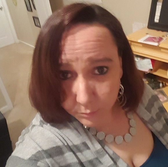 Profile Picture of Allison Shuster (@shusterallison) on Poshmark