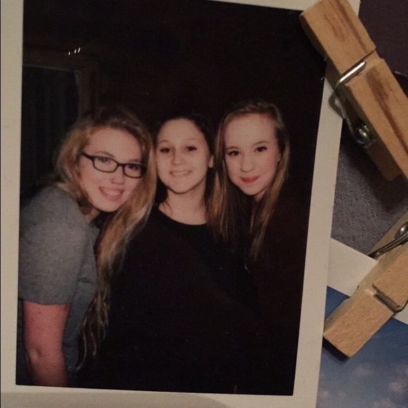 Profile Picture of Karlee Hofer (@karlee_hofer) on Poshmark