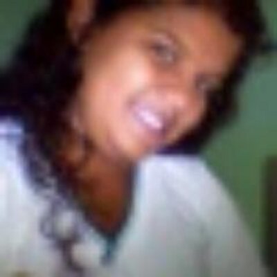 Profile Picture of Lorena Lambert (@lorenalambert10) on Twitter
