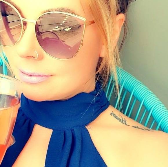 Profile Picture of Jade Hogan (@moondreamjade) on Poshmark