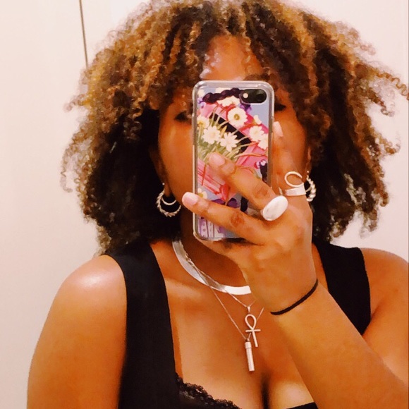 Jessica Baskerville - Poshmark Profile Picture of Jessica Baskerville (@fayvillie) on Poshmark