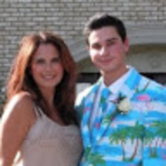 Profile Picture of J.d. Allor (@jdallor) on Poshmark