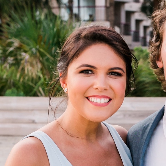 Profile Picture of Tori Benoit (@toribenoit) on Poshmark