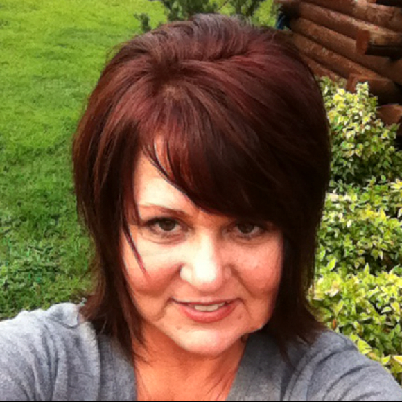 Profile Picture of Beverly Lemaster (@blemaster) on Poshmark