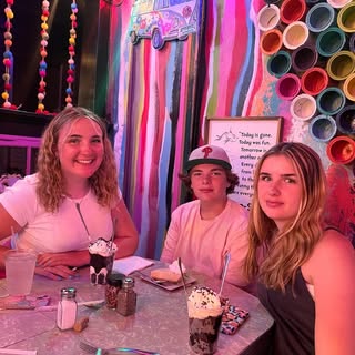 Profile Picture of Donna Reagan-Barker (@donnabarker) on Instagram