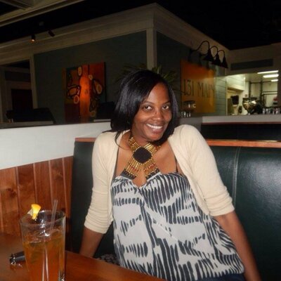 Profile Picture of Cynthia Stowe (@onelilqt38) on Twitter