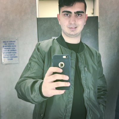 Profile Picture of George (@MrAjemian) on Twitter