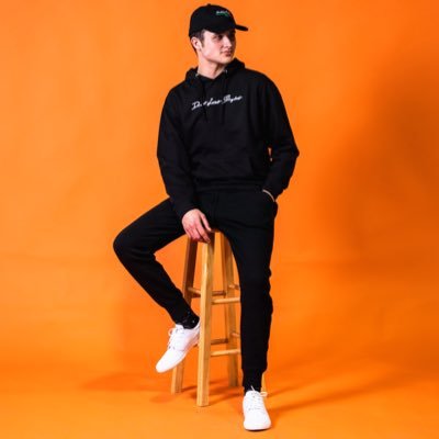 Profile Picture of Wade Simpson (@Wade_Simpson_) on Twitter