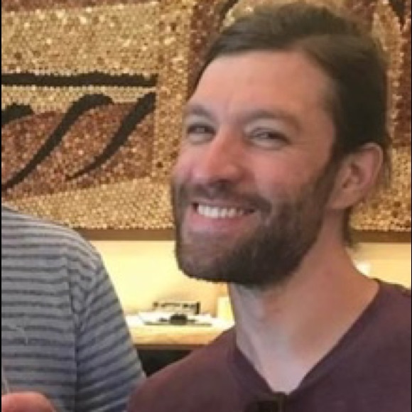 Profile Picture of Jason Volk (@jasonvolk) on Poshmark
