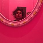 Profile Picture of Rowena De Silva (@rowy0urboat) on Instagram