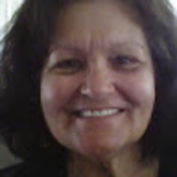 Profile Picture of Lorrie Wolfe (@grammarain) on Poshmark