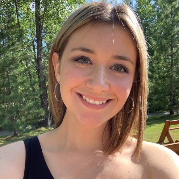 Profile Picture of Catherine Perreault (@catperreault) on Poshmark