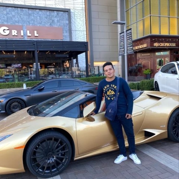 Profile Picture of Andres Caballero (@caballero1208ac) on Poshmark