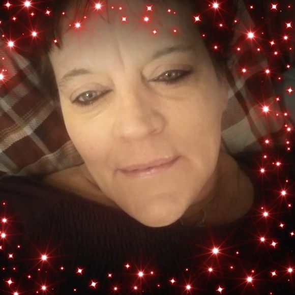 Kim Zettlemoyer - Poshmark Profile Picture of Kim Zettlemoyer (@zettlemoyerkim) on Poshmark