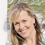 Profile Picture of Robin Huling (@warnercommunication) on Instagram