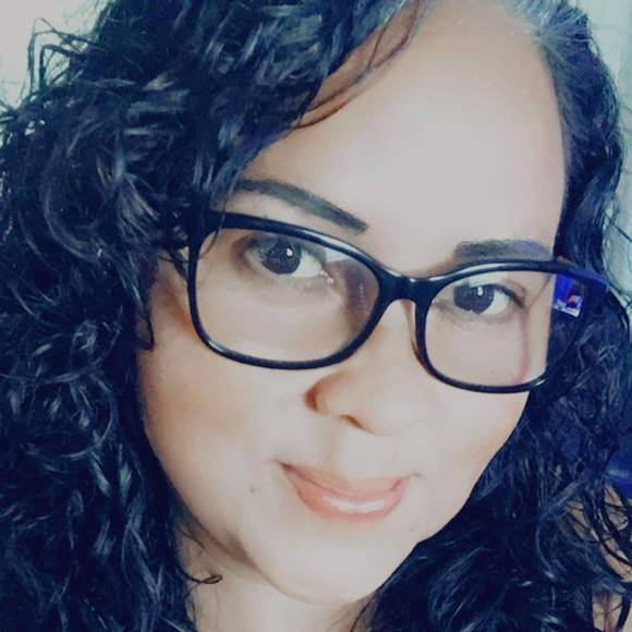 Profile Picture of Ross maribel Merren (@rossmaribel_17) on Poshmark